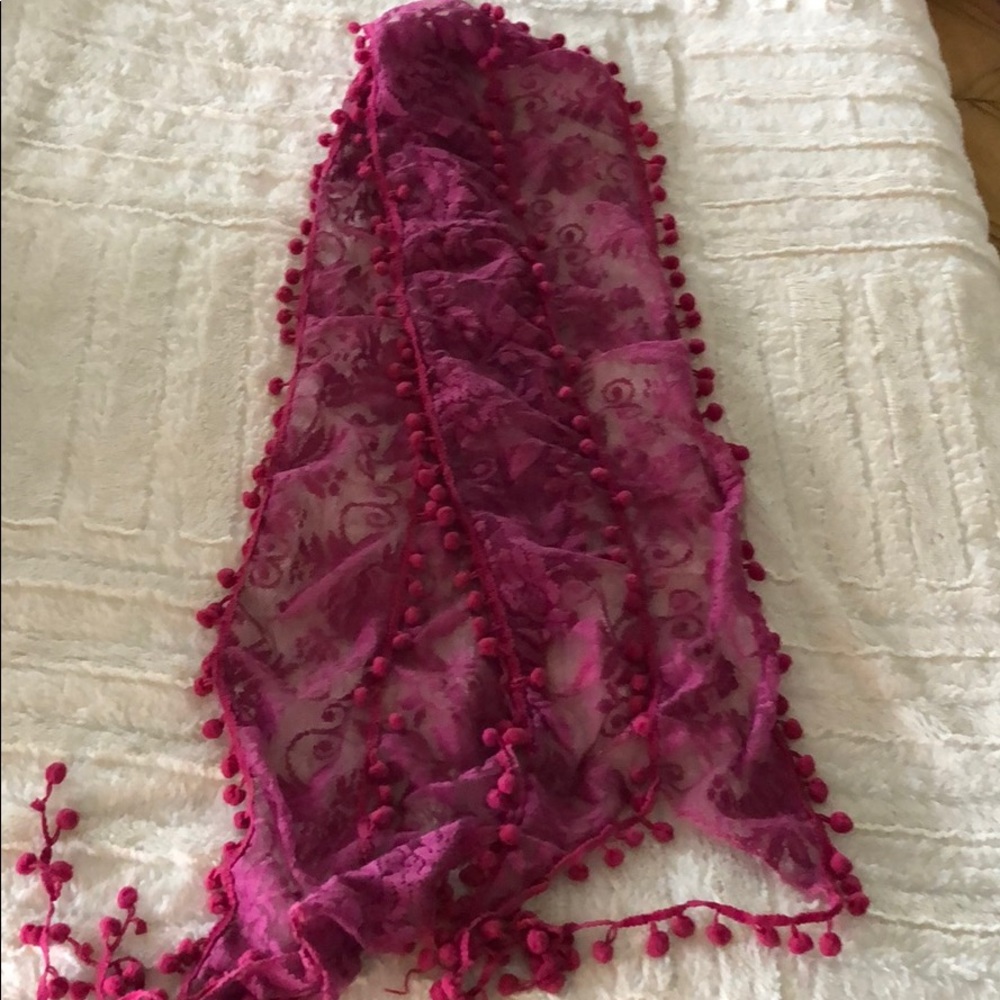 Lace scarf